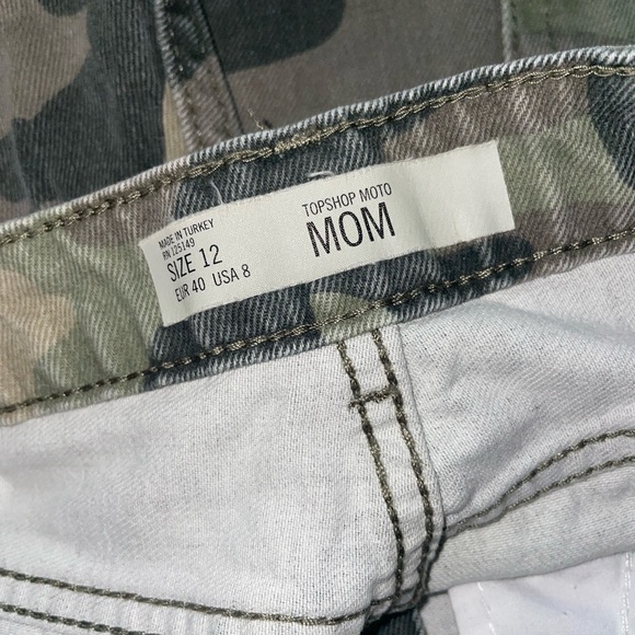 Topshop mom style camo jean shorts size 8 - Picture 3 of 3